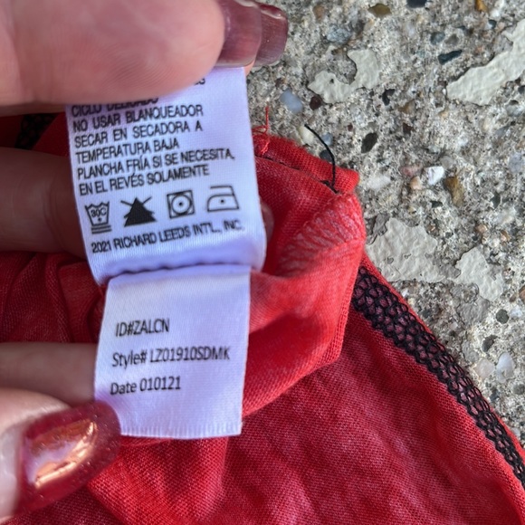 EUC Disney T-shirt. - Picture 10 of 12